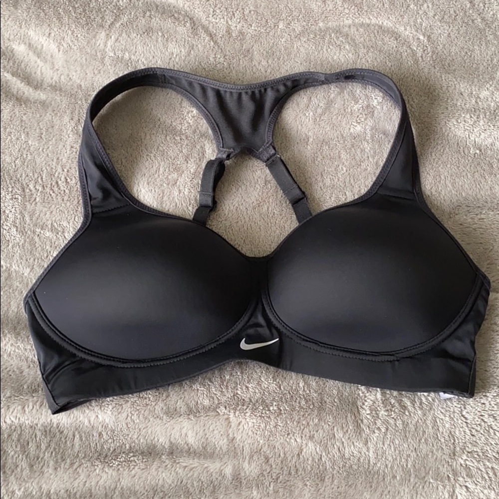 Nike razorback sports bra